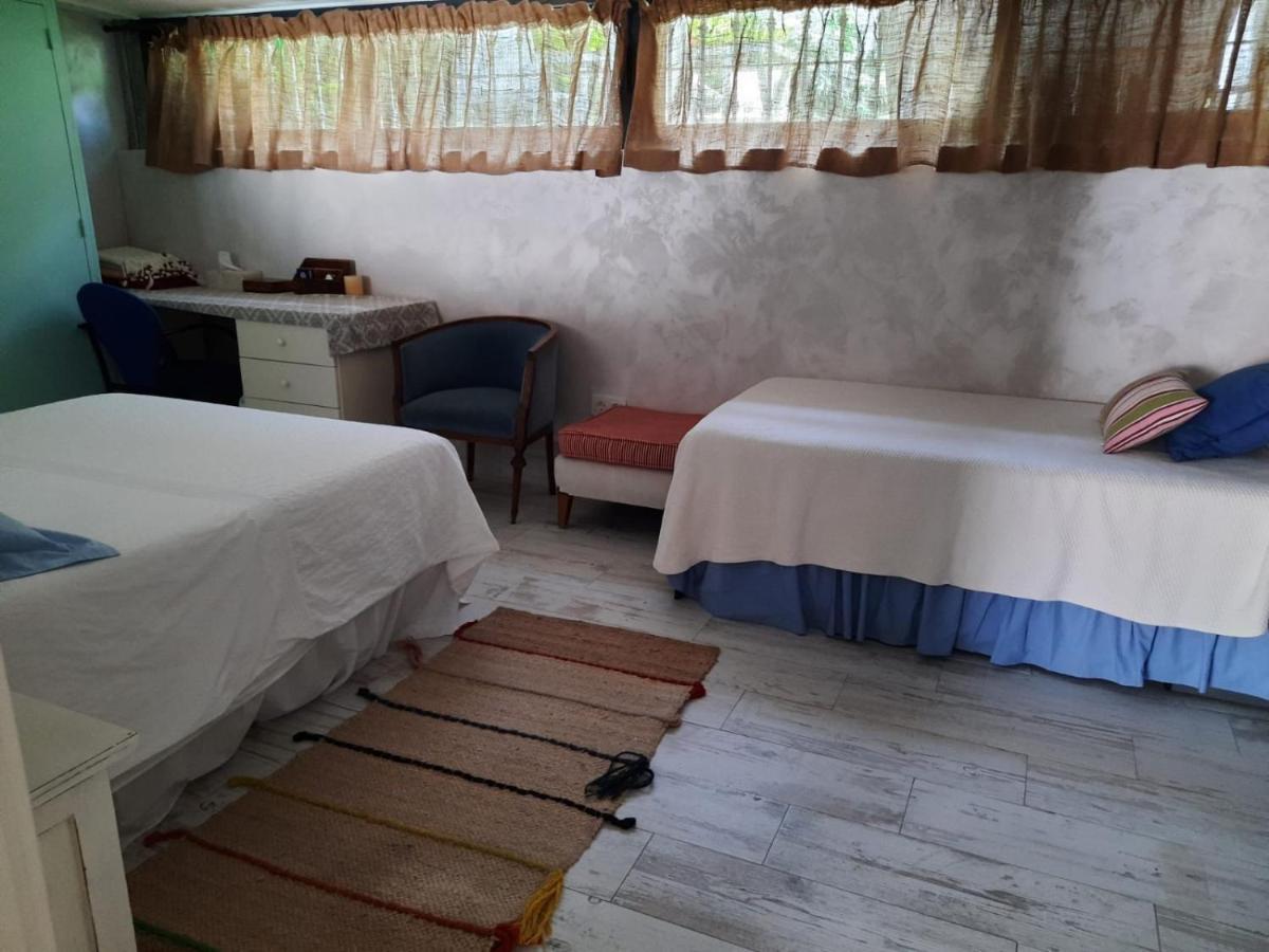 Un Apartamento Vacacional Con Detalles De Un Hogar Mairena del Aljarafe Bagian luar foto
